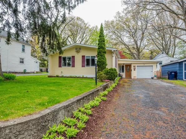 51 Fawn St, Rochester, NY 14622