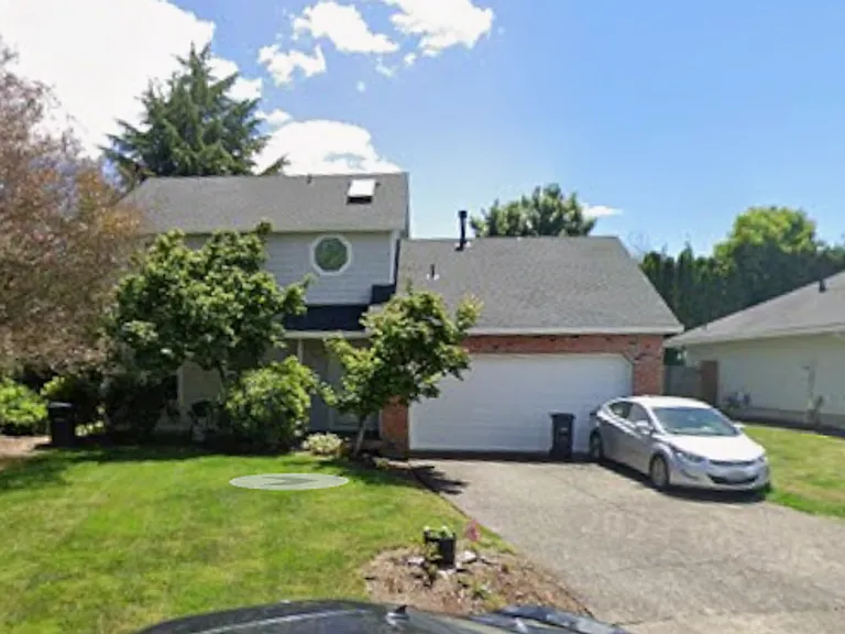 17040 SW Cambridge Dr — Photo 1