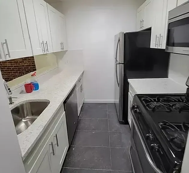971 Columbus Ave #4 — Photo 7