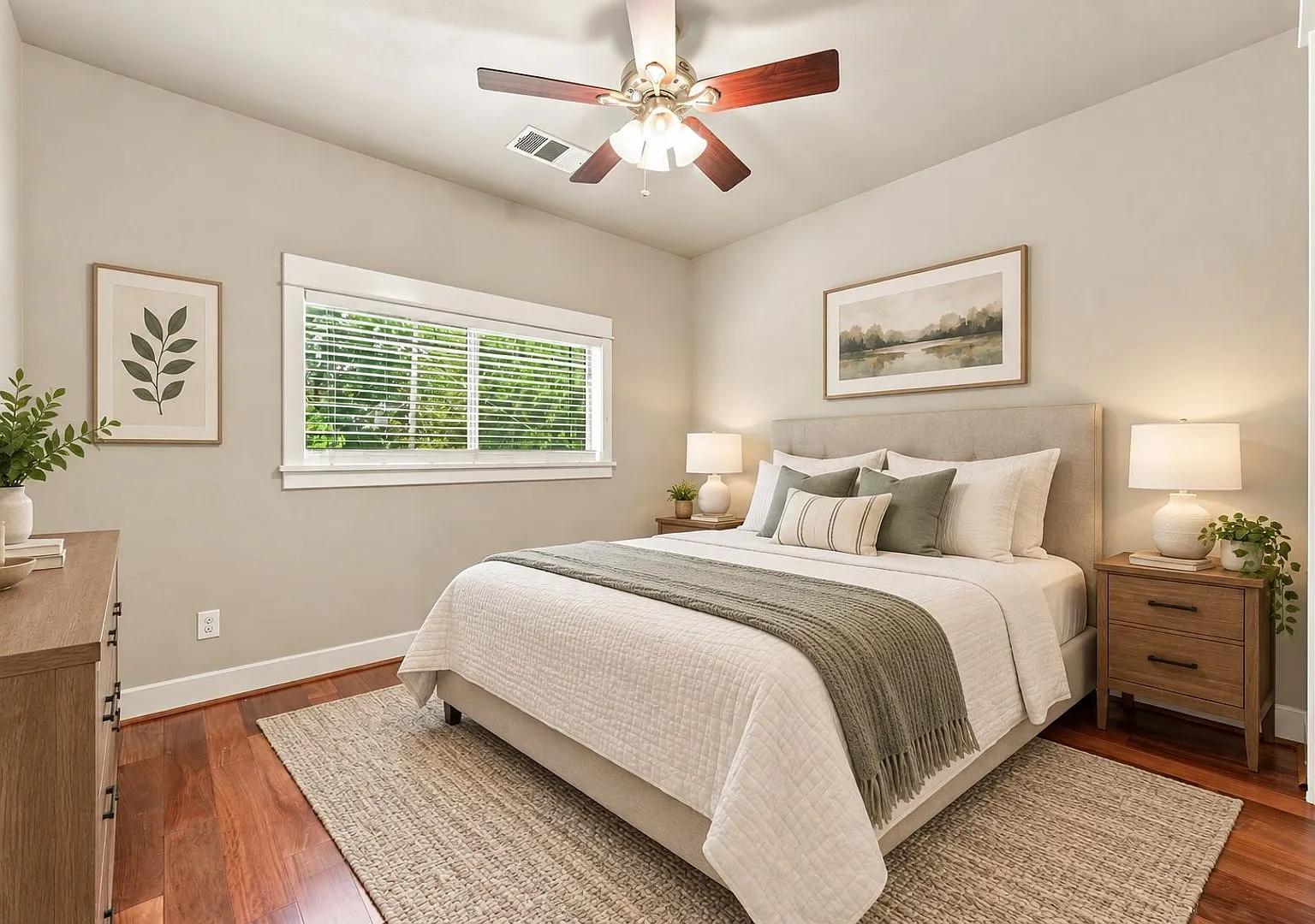 Ut Pre-Lease: Beautiful 6 Br / 4 Ba North Loop Area, Mins To Ut - W/D Included — Photo 2