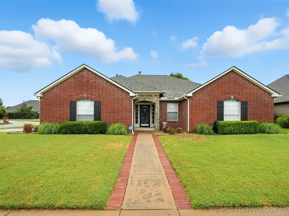 1027 W 118th St S, Jenks, OK 74037