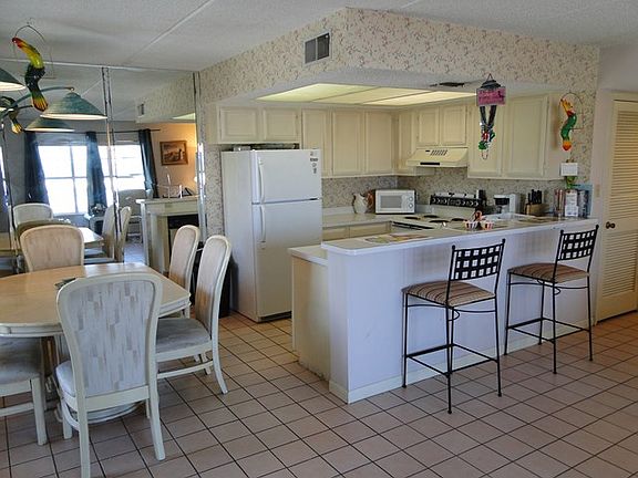 5th image of 115 E Amberjack St #216