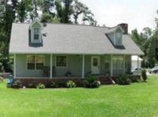 23085 Oak Ridge Ln, Picayune, MS 39466