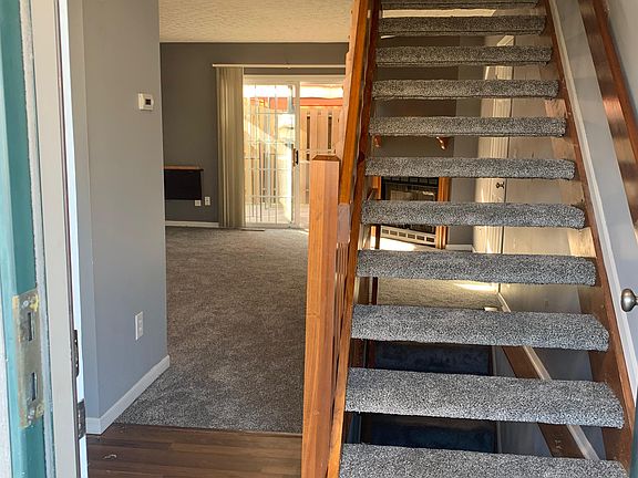 2nd image of 1611 Holland Dr