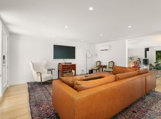 159 Sandy Valley Rd, Dedham, MA 02026