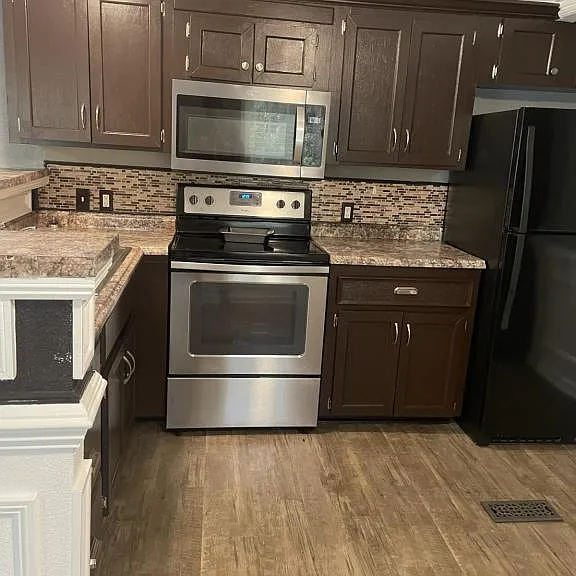 971 Ravenwood Dr — Photo 17
