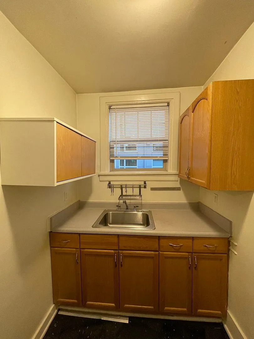 Chester Apartments — Photo 3