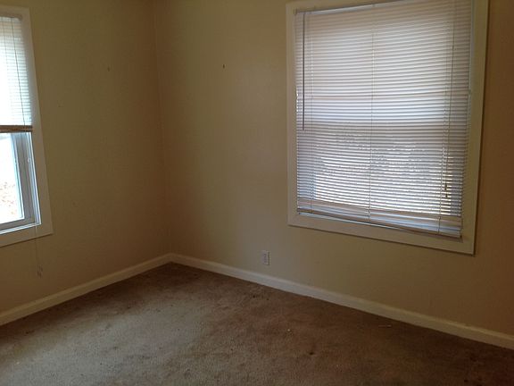 5th image of 7408 Haywood Dr