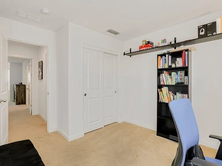 3936 E Commerce Way — Photo 17