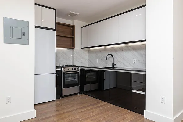 Rented by Nooklyn NYC LLC | media 91