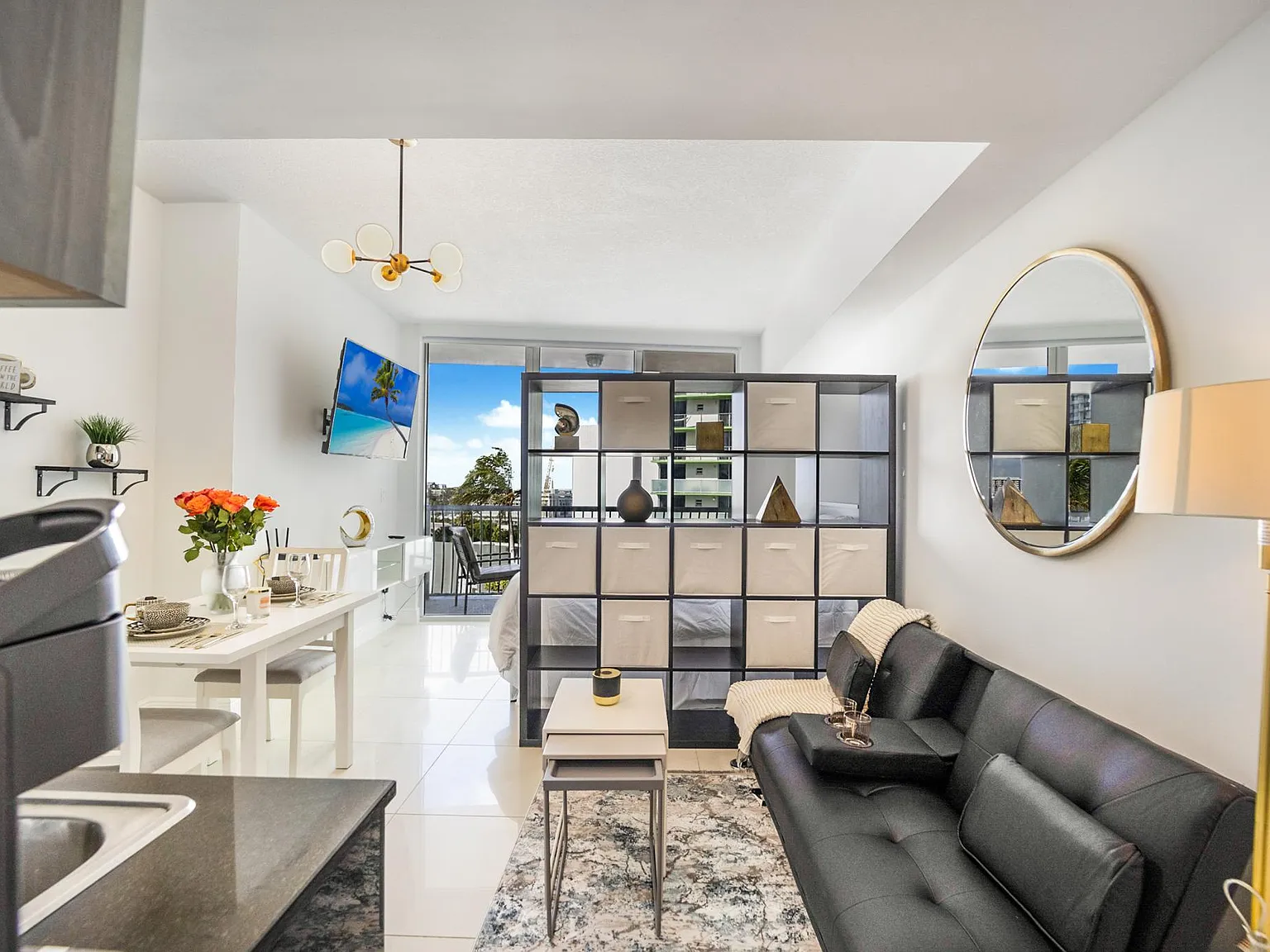 1750 N Bayshore Dr — Photo 2