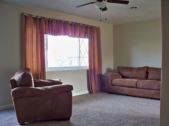 3rd image of 636 Koch Ave