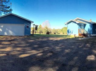 20846 Boundary Rd, Chassell, MI 49916