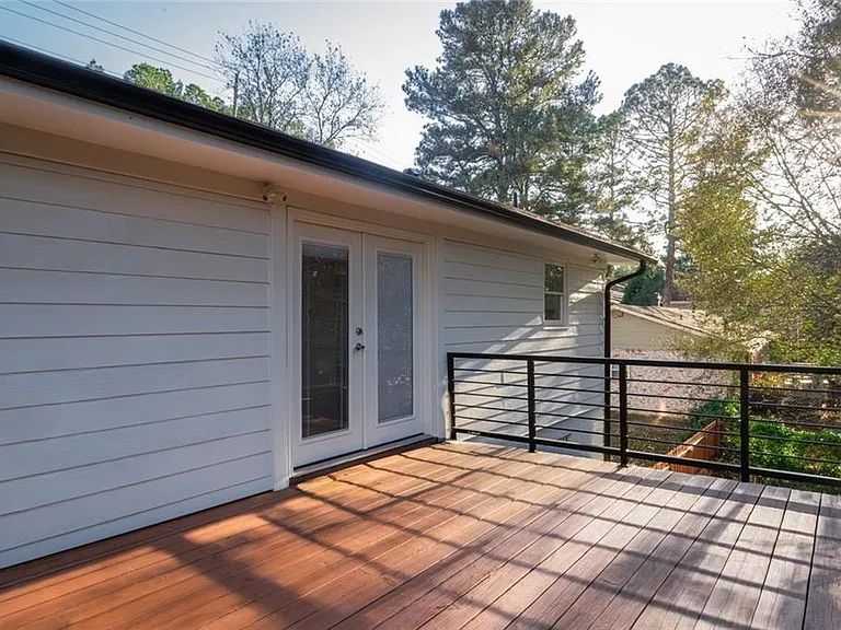 3599 Lower Roswell Rd — Photo 31