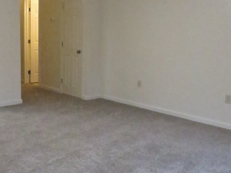 2056 Jackson St — Photo 27