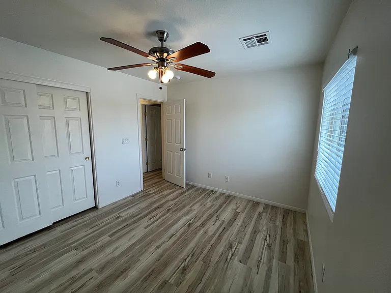 5613 Clotidle Soupert Ct — Photo 16
