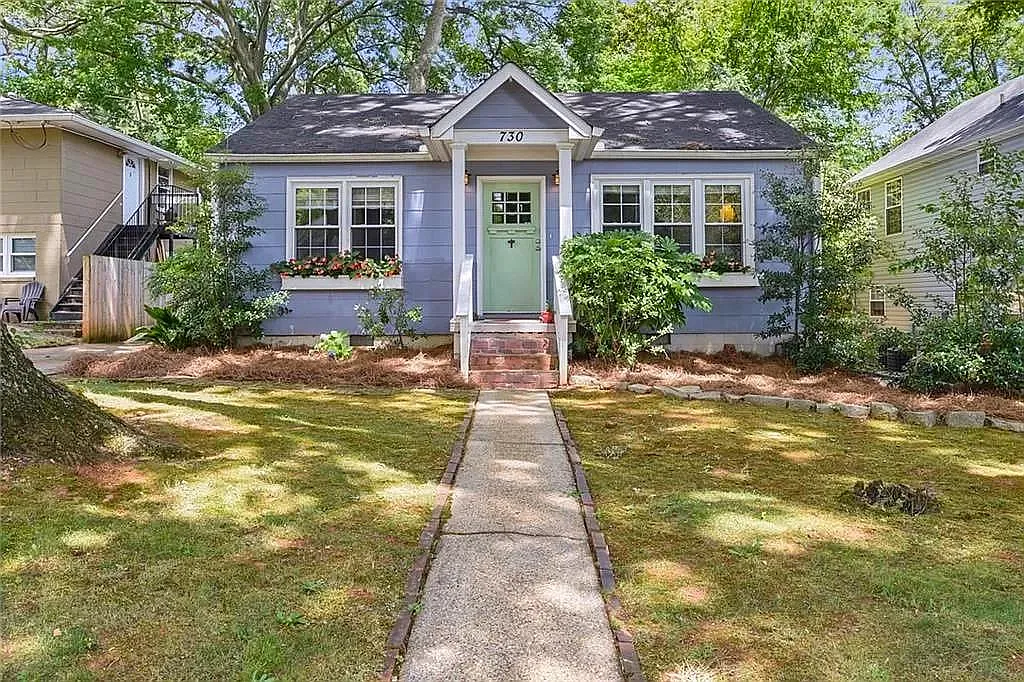 3 bed, 972 sqft, $2,450 — Photo 1