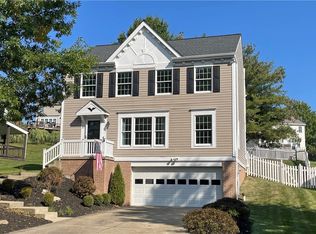 27 Pacers Ridge Dr, Canonsburg, PA 15317