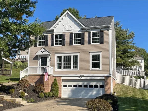 27 Pacers Ridge Dr, Canonsburg, PA 15317