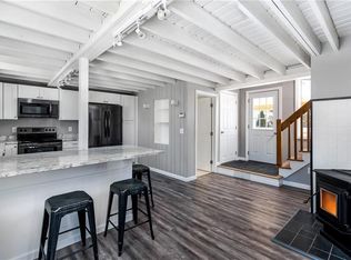 103 Palmer Ave, Warwick, RI 02889