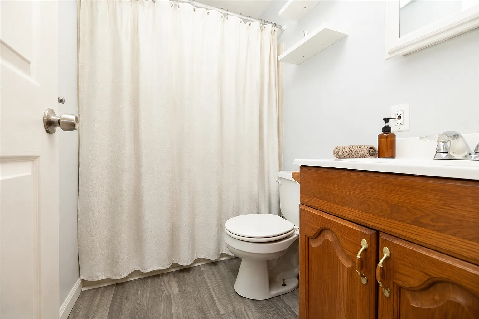 2 bed, 969 sqft, $3,000 — Photo 4