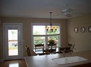 7242 SW Lancelot Ct, Topeka, KS 66610