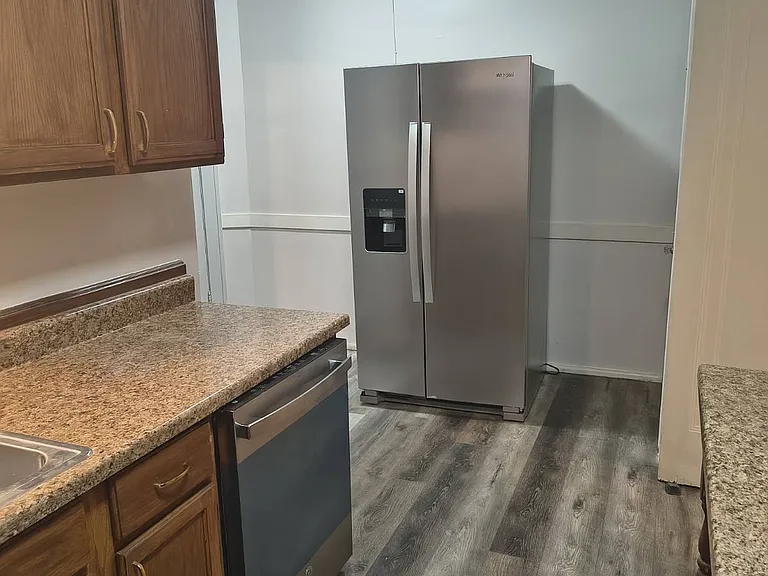 5041 Mardel Ave #B — Photo 3