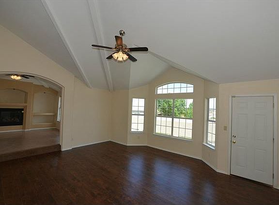 5th image of 14601 Connolly Dr