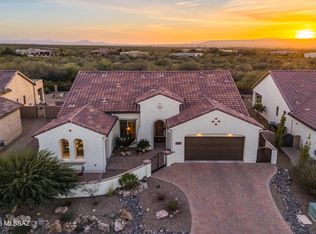 2272 E Madera Plateau Dr, Green Valley, AZ 85614