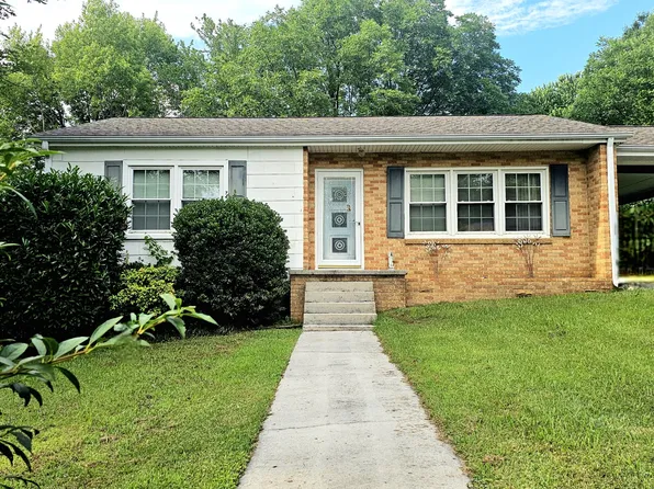 220 Gale Dr NW, Cleveland, TN 37312