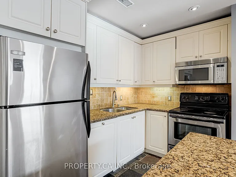 283 King St E #201 — Photo 7
