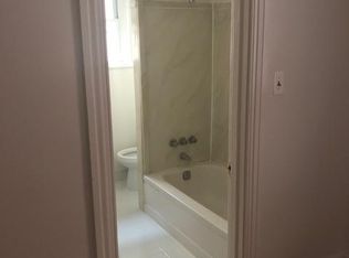 17 N 10th St, Reading, PA 19601