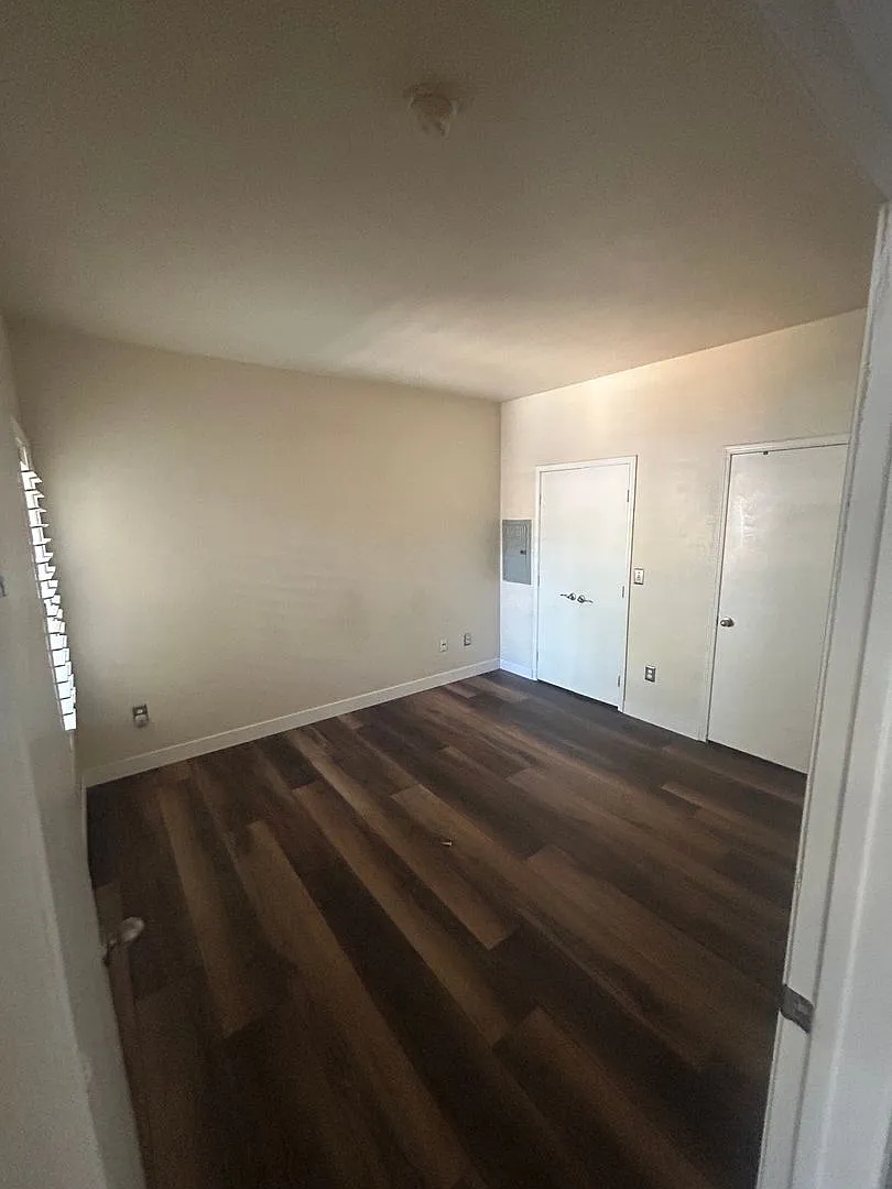 **Charming 2 Bdrm/2 Bath Remodeled Condo in Desirable SouthWest** — Photo 4