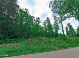 523 Mahoney Rd, Oliver Springs, TN 37840