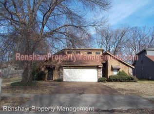 6332 Ridge Manor Dr, Memphis, TN 38115