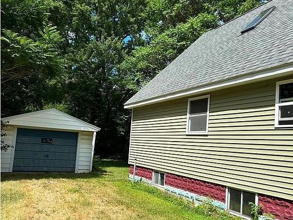 5th image of 5325 Sitka St