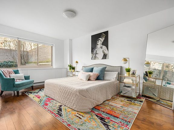 5th image of 359 W 11th St APT 1B
