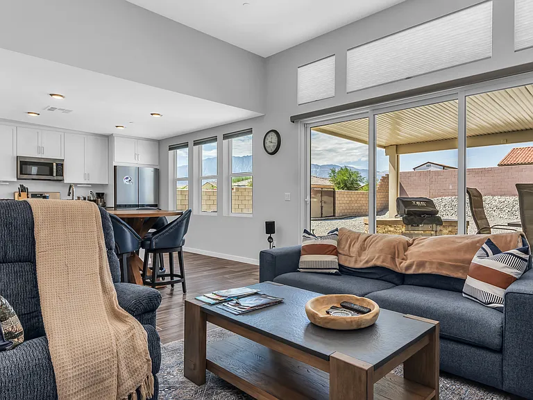 12523 Sylvanus Dr — Photo 23