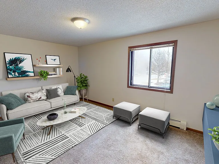 153 N Hyland Ave — Photo 3