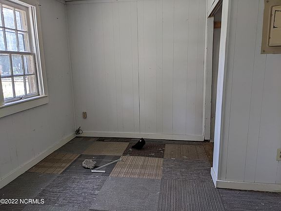 3rd image of 705 Aycock Street SW