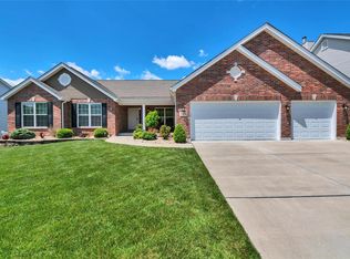 329 William Clark Dr, Dardenne Prairie, MO 63368
