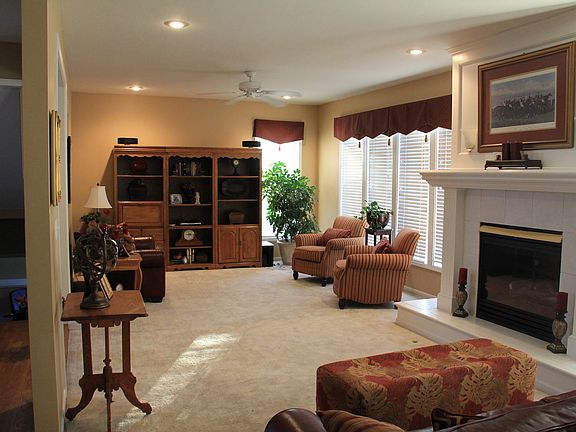 Open Main Floor