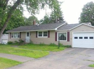 23 Massachusetts Ave, Laconia, NH 03246
