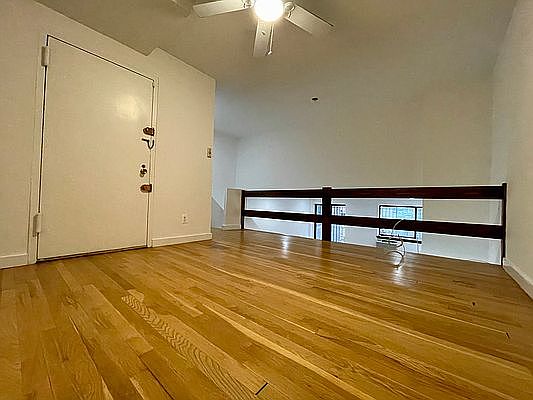 3rd image of 125 E 82nd St APT 5