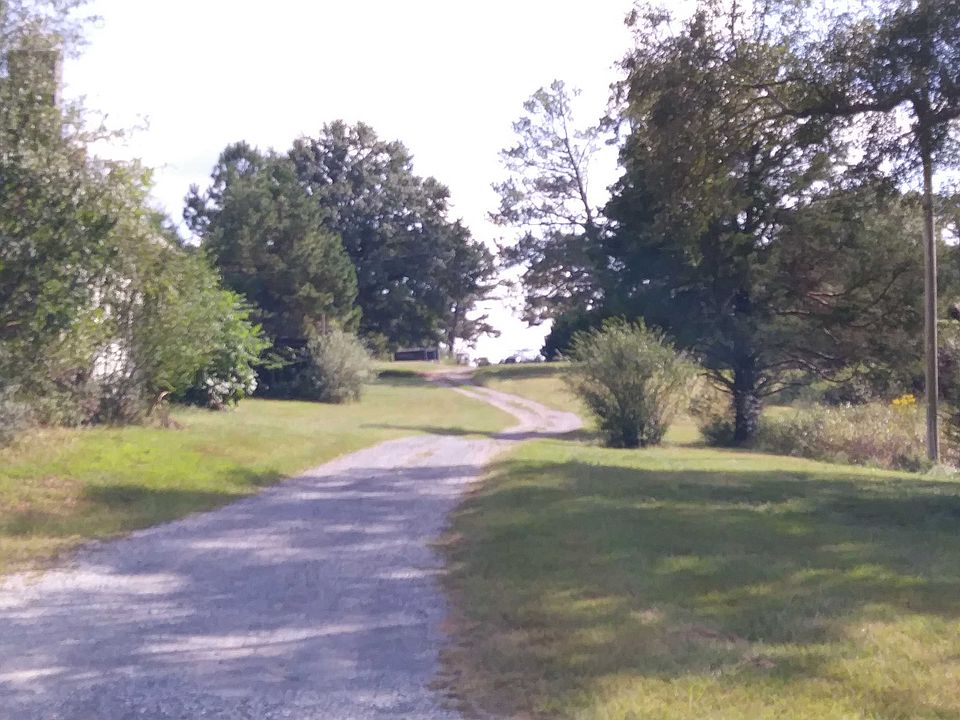 2nd image of 746 Big Springs Rd