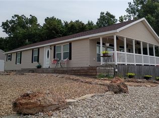 71 Partee Dr, Sunrise Beach, MO 65079