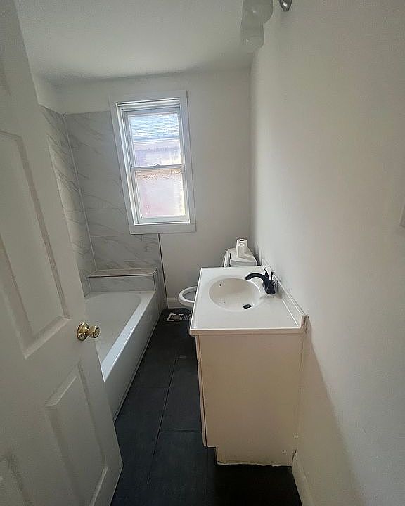 1st image of 7 Hollywood Ave