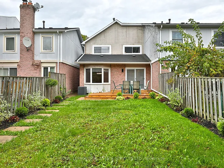 1021 Runnymead Cres — Photo 28
