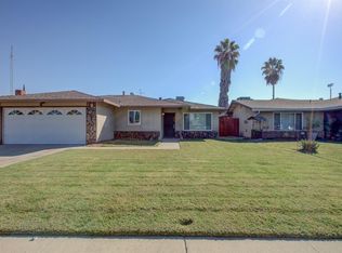 1219 5th St, Livingston, CA 95334