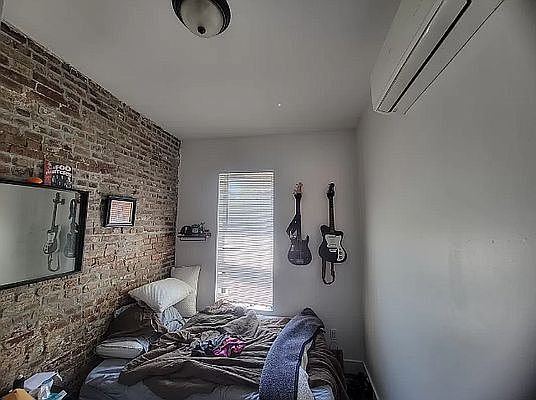 4th image of 109 Clifton Pl #2